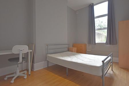 2 bedroom ground floor maisonette to rent - Photo 4