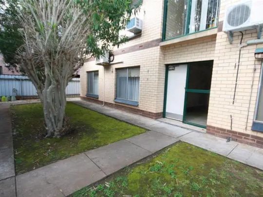 “RENOVATED 2 BEDROOM GROUND FLOOR UNIT WALKING DISTANCE TO THE CITY, SHOPS AND PUBLIC TRANSPORT” - Photo 1