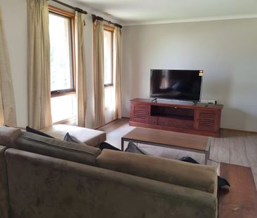 Apollo Bay Holiday House - Photo 3