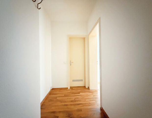 2-ZIMMER 48m² WOHNUNG. HELL, MODERN, RUHIG. KREFELD ZENTRUM. - Foto 1