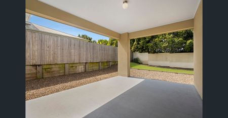 New Executive Residence at Rochedale - Photo 3