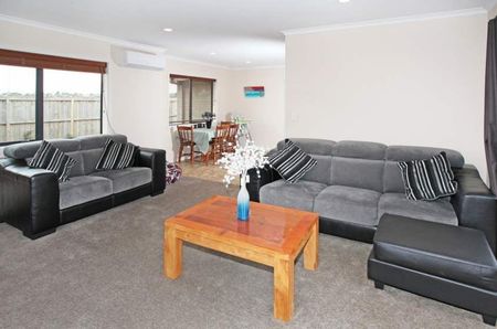 3 Bedroom 1 bathroom Brick House - Photo 5