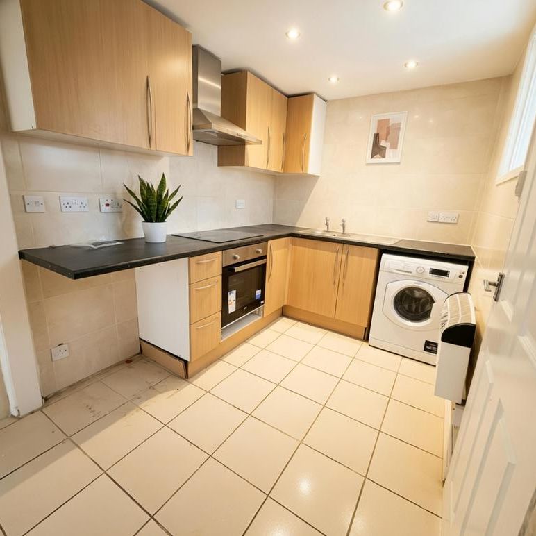 1 bedroom flat to rent - Photo 1
