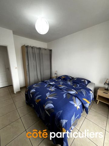 A LOUER T2 MEUBLE ET PARKING - ST BENOIT - Photo 3