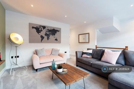 3 bedroom terraced house to rent - Photo 3