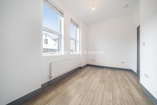 Garratt Terrace, London, SW17 - Photo 1