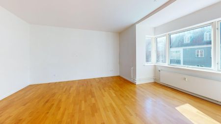 Lys 3-værelses lejlighed i Aalborg med god beliggenhed - Photo 2