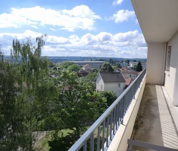 T4 AVEC BALCON ET GARAGE secteur RENOIR CHU - Photo 2