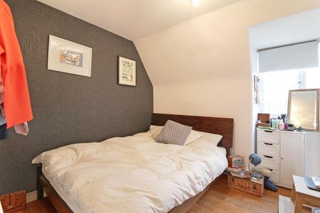 4 bedroom apartment to rent - Photo 5