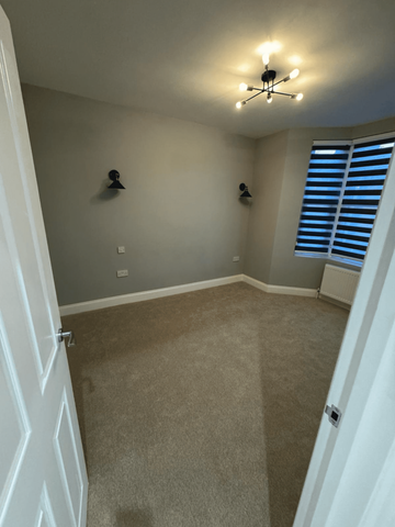 5 bedroom semi-detached house to rent - Photo 4