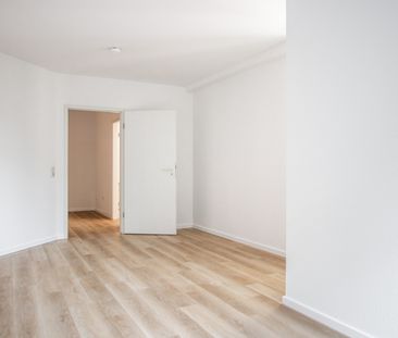 Schick renovierte 3 Zimmerwohnung mit Balkon und Tiefgarage im Zent... - Foto 3