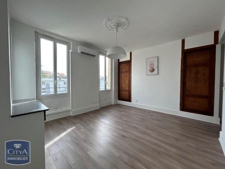 Location Appartement 1 pièce 41m² AGEN 47000 - Photo 2