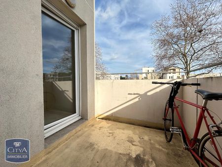 Location Appartement 2 pièces 49m² LYON 8ème - Photo 5