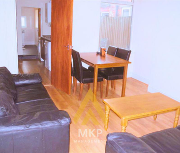 4 bedroom terraced house to rent - Photo 4