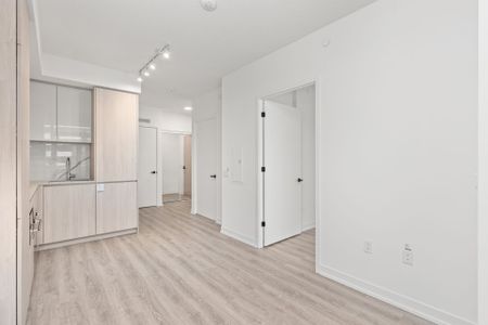 For Lease - 8 Interchange Way Unit# 3015, Vaughan, Ontario - Photo 2