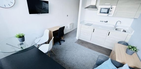 Studio to rent - Photo 2