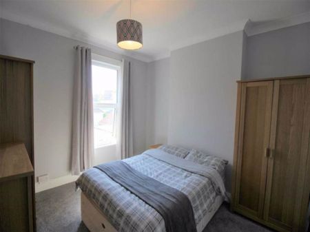 Weston-super-Mare, North Somerset - Photo 4