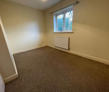 Whinchat Grove, Worcestershire, Kidderminster - Photo 3