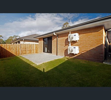 90 Brentford Road, Richlands, Qld 4077 - Photo 3