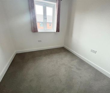 4 bedroom detached house to rent - Photo 5