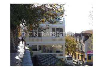 Apartamento T3+1 em Lisboa