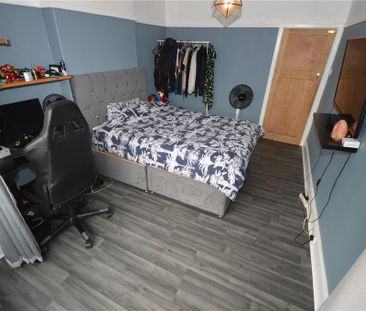 5 bedroom semi-detached house to rent - Photo 5