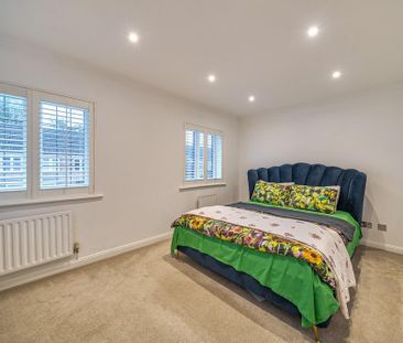 3 bedroom end of terrace house to rent - Photo 3