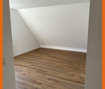 2-Zimmer-Wohnung mit Einbauküche, Balkon und Personenaufzug mitten ... - Photo 1