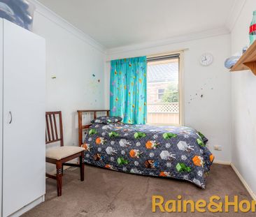 Spacious Family Home - Photo 4