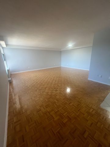 For Lease - 123 Bloor Street Unit# 307, Oshawa, Ontario - Photo 3