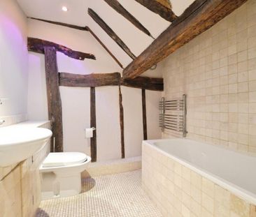 2 bedroom maisonette to rent - Photo 4