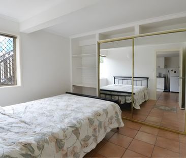 1-Bedroom Unit with Parking – Heart of Kangaroo Point - Photo 5