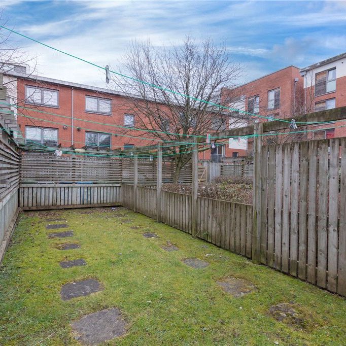 0/1, 62 Errol Gardens - Photo 1