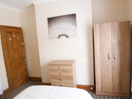 Student Accommodation, 73 Thesiger Street, Lincoln, Lincolnshire, LN5 7UY, United Kingdom - Photo 3