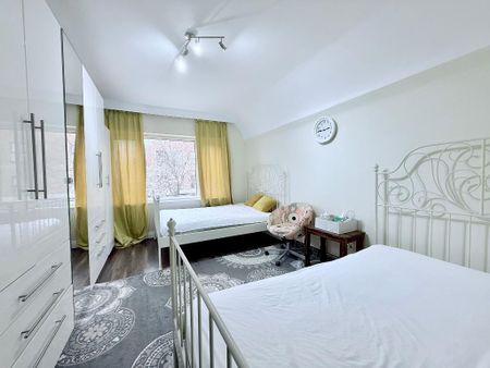 East Acton Lane, East Acton, London, W3 7EG - Photo 3