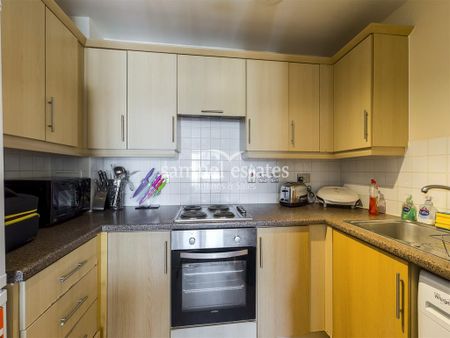 2 bedroom apartment to rent - Photo 5