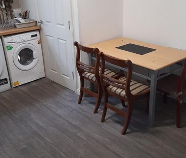 WF6, Normanton - Photo 4