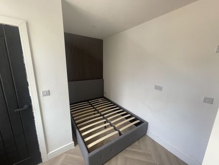 2 Bed Flat, St Osburgs Road, CV2 - Photo 3