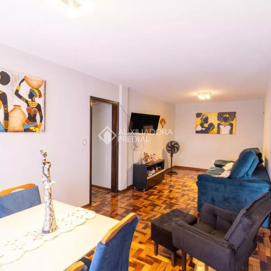 Apartamento com 3 quartos e 102m² para alugar em Teresópolis, Porto Alegre. - Photo 1