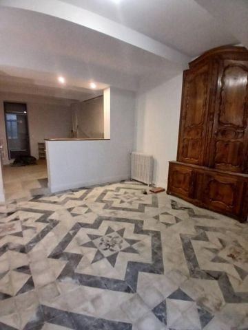 Location Maison 10 pièces 345m² BEZIERS 34500 - Photo 2