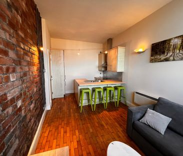 1 Bed Flat, Eastgate, LS2 - Photo 1