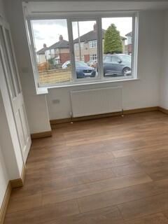 2 Bed Terraced House, Brooklyn Avenue, LS12 - Photo 3