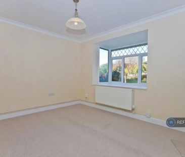 1 bedroom semi-detached house to rent - Photo 2