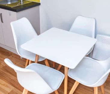 One Bedroom Apartment - Photo 5