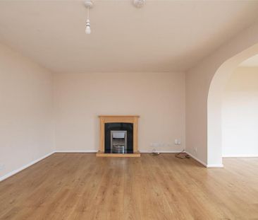 3 bedroom detached house to rent - Photo 3