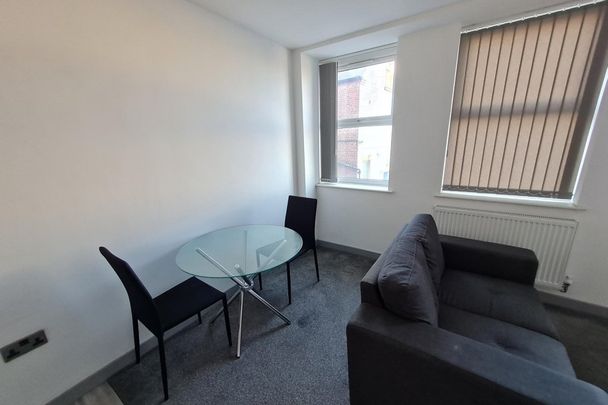 Princes Street - Photo 1