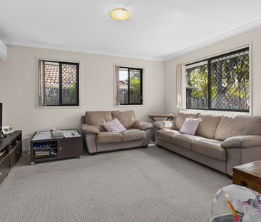 Immaculate Villa - Photo 3