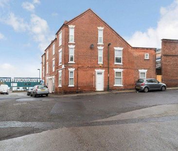 2 bedroom end of terrace house to rent - Photo 2