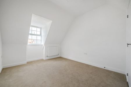 4 bedroom detached house to rent - Photo 5