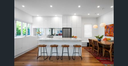 13 Travers Road, Curl Curl, NSW 2096 - Photo 3